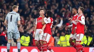 饱受伤病困 饱受伤病困