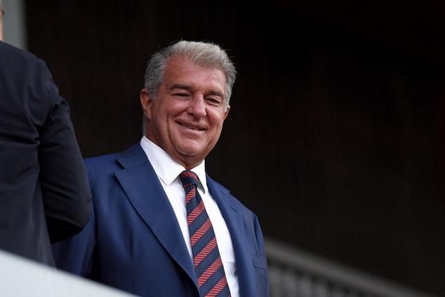 hs, Món, 次使用许可 hs, Món, 次使用许可